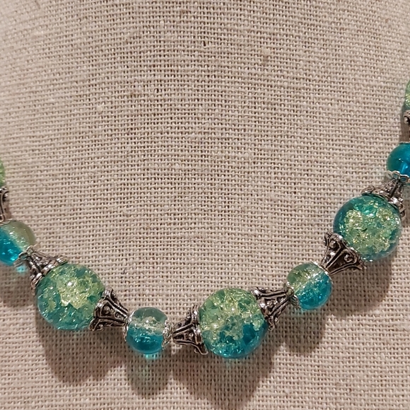 Blue and Green Crystal Necklace - Picture 5 of 10